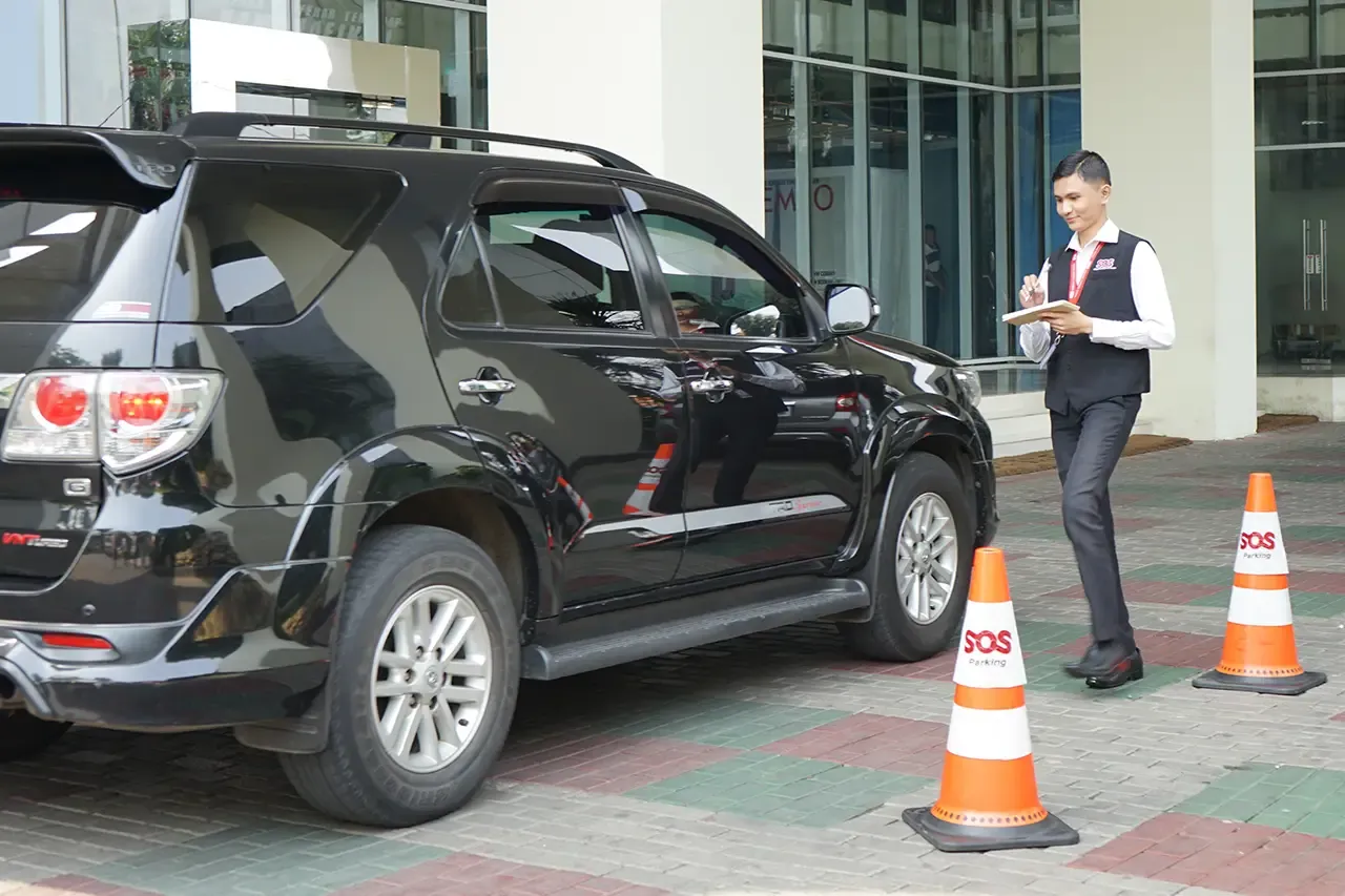 tugas valet parking
